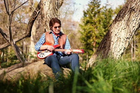 John Fogerty revela duas novas faixas do álbum ‘Legacy: the Creedence Clearwater Revival years’